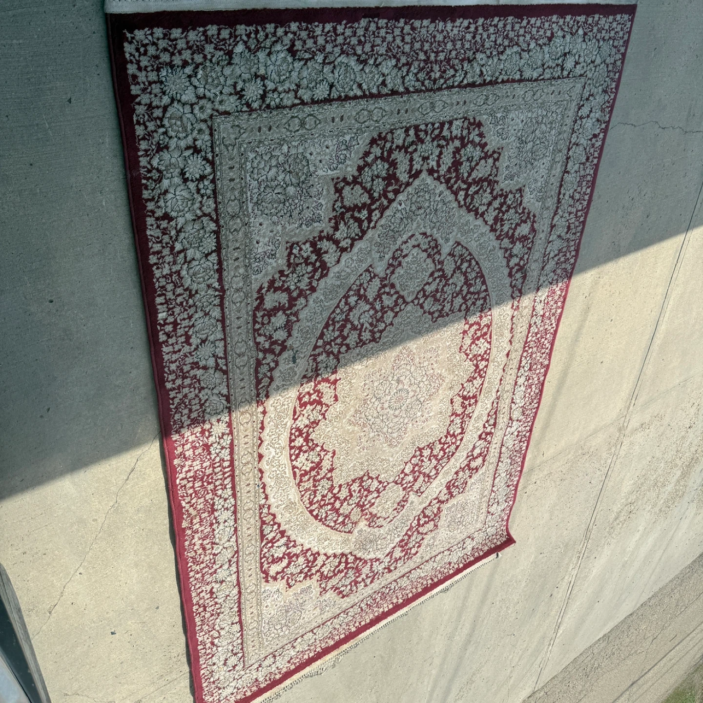 Area Rug - Red and Cream Traditional Design