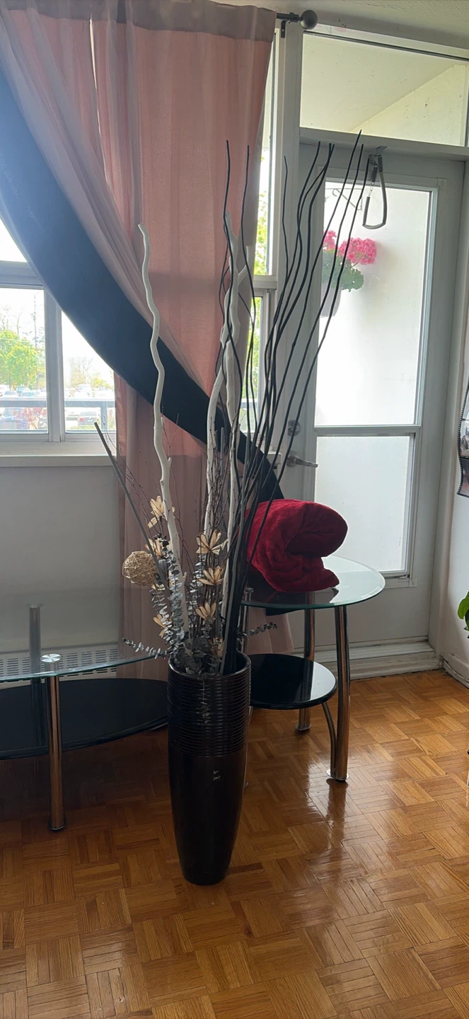 Large Decorative Vase with Dried Stems - photo 2