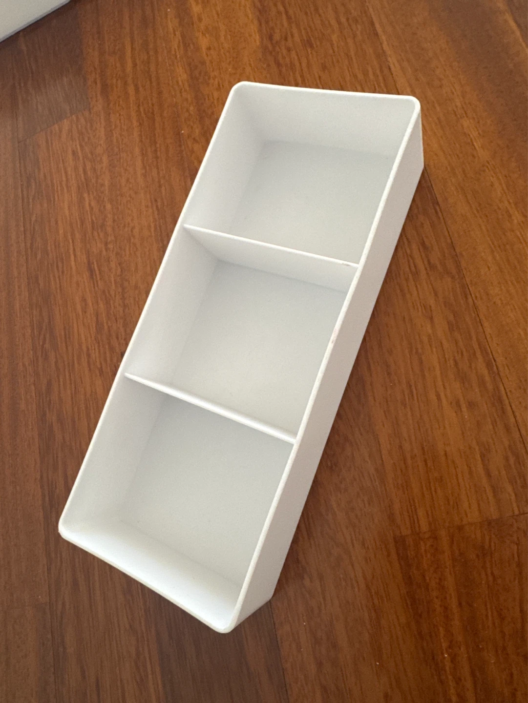 White Plastic Organizer Tray with Compartments - photo 3
