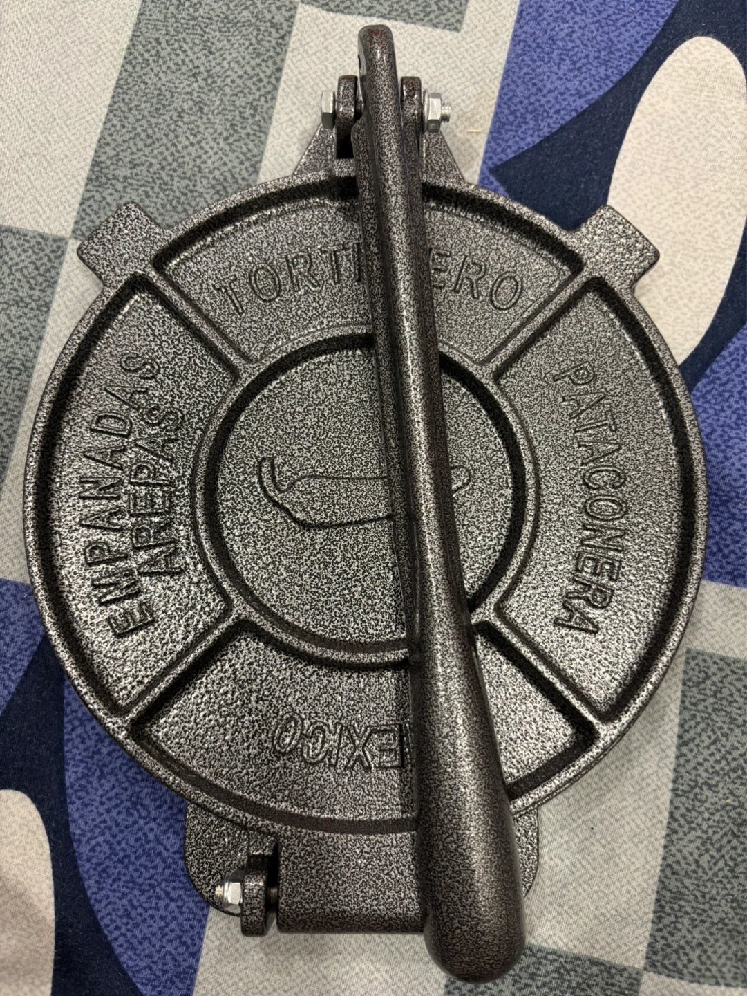 Alpha living Cast Iron Tortilla Press - Empanadas, Patacones