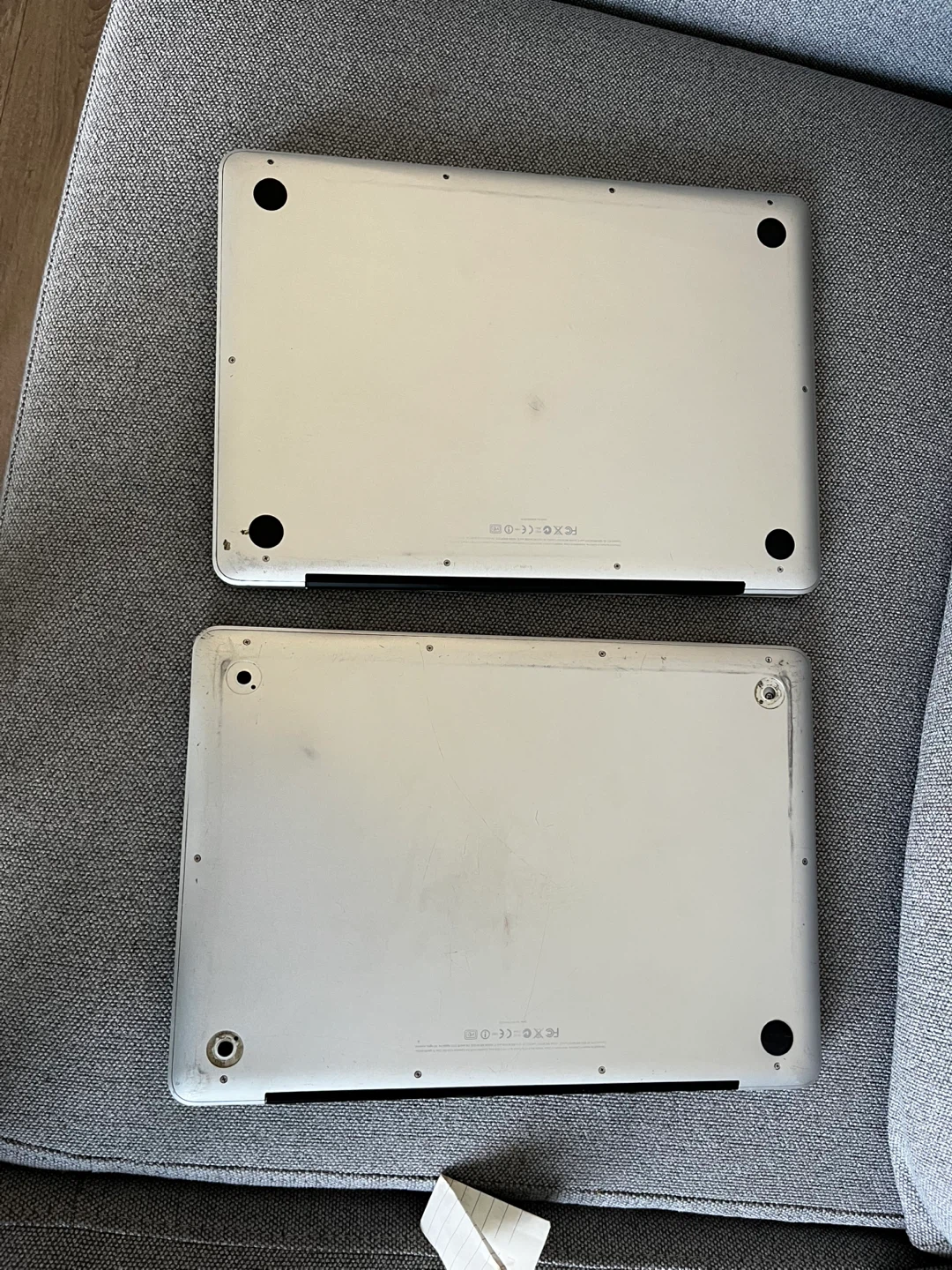2 x Apple MacBook Pro Laptops - photo 4