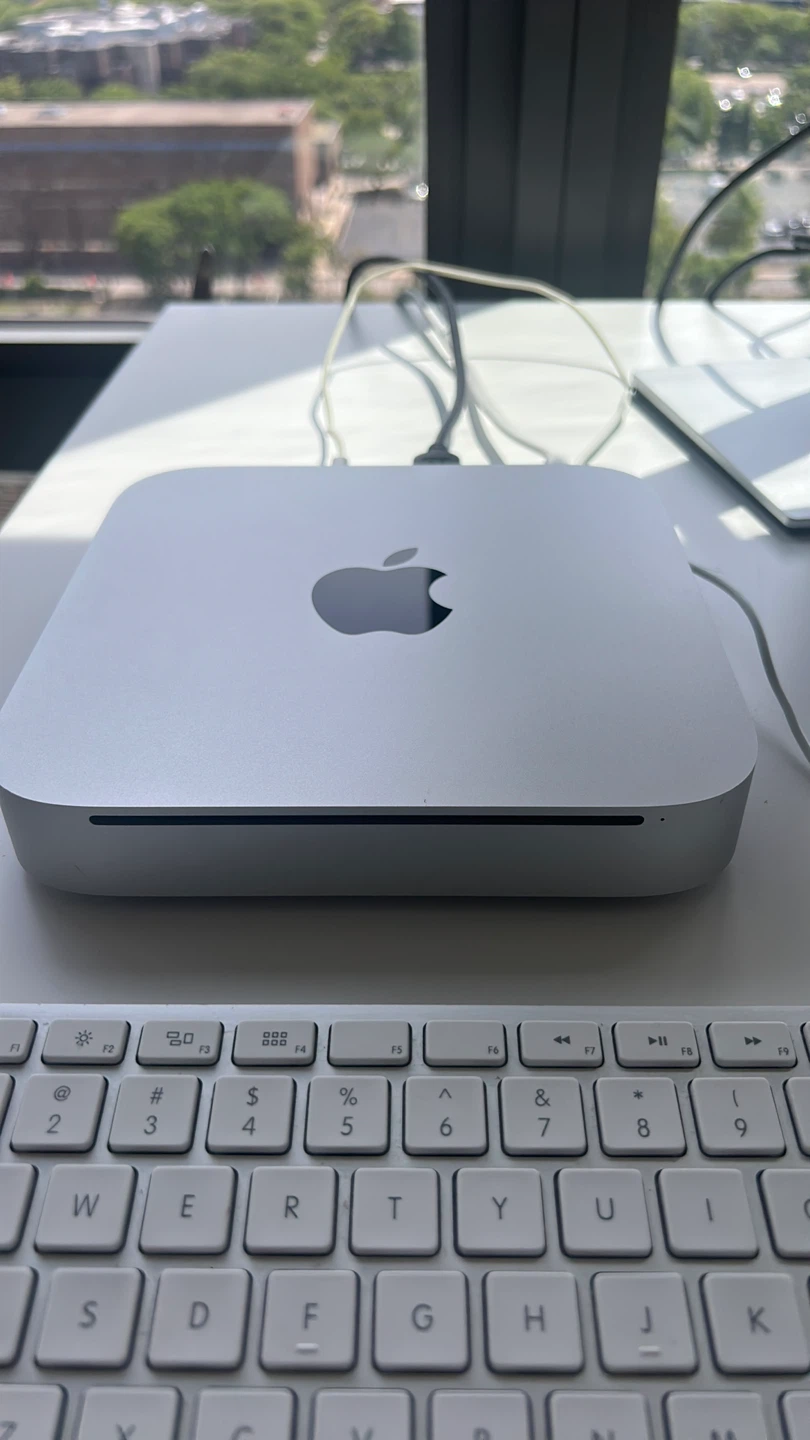 Apple Mac Mini Desktop Computer - photo 3