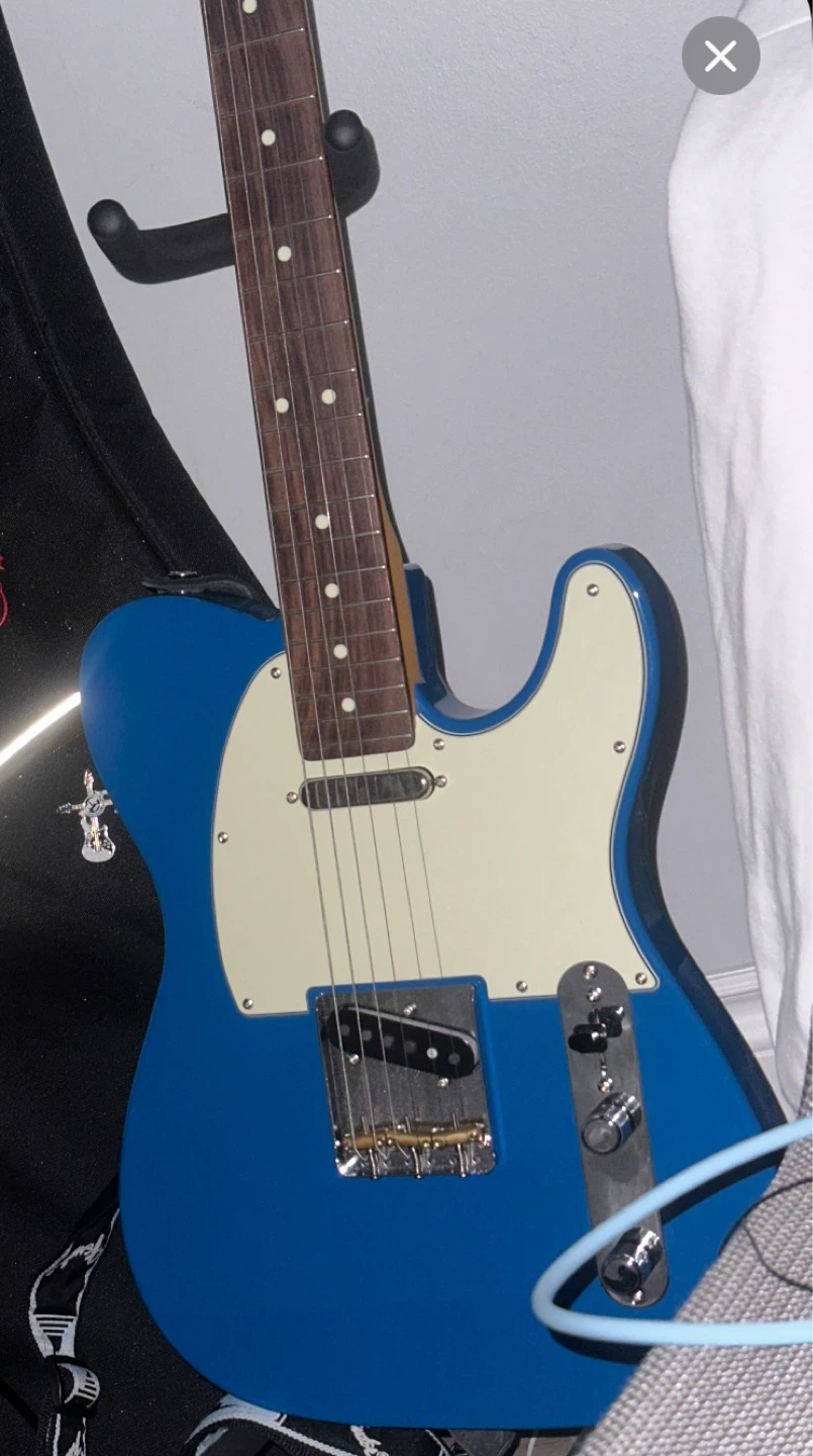 Fender Japan Hybrid ii Telecaster forest blue - photo 2