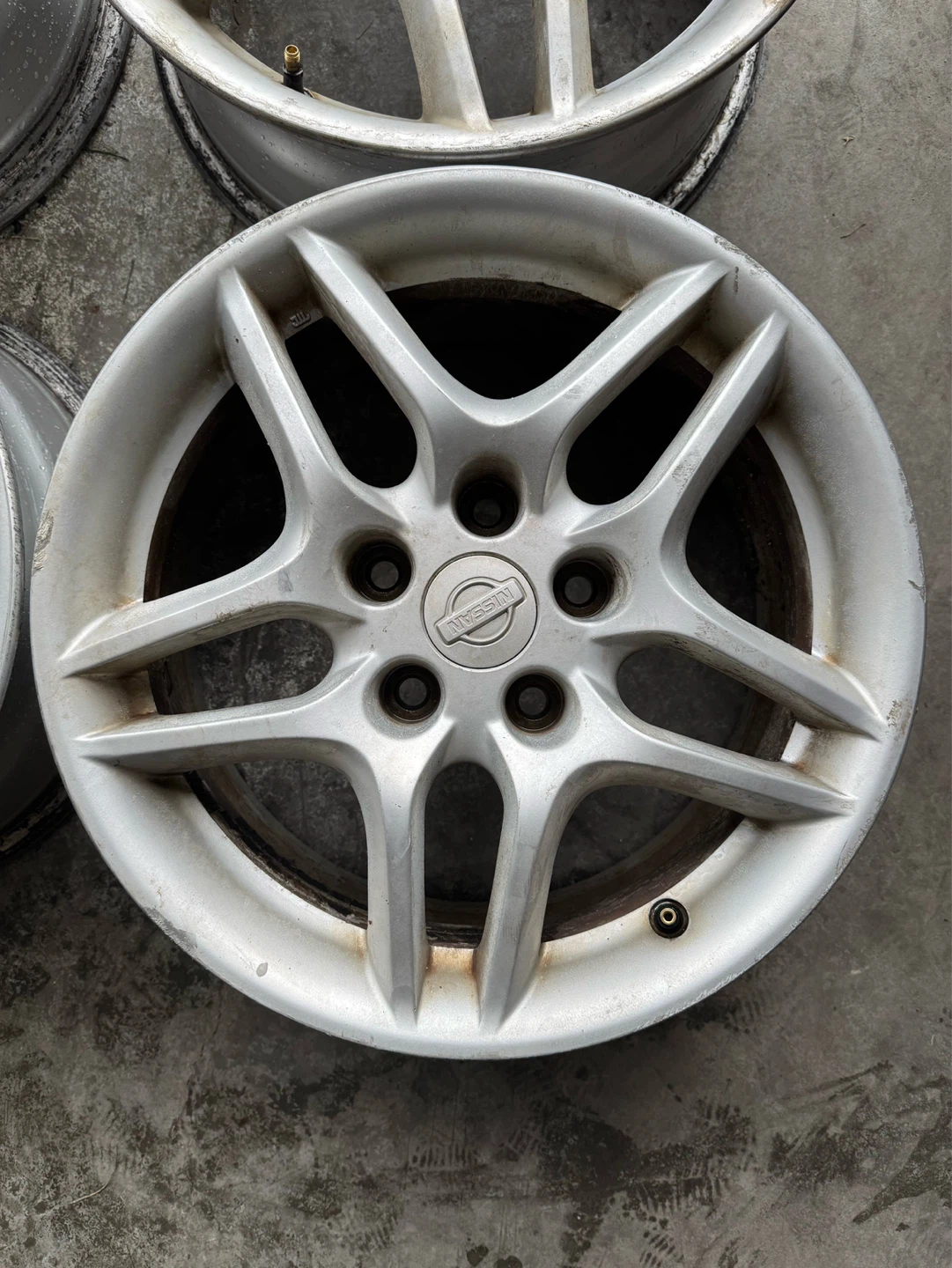 Nissan Skyline R34 OEM WHEELS - photo 3