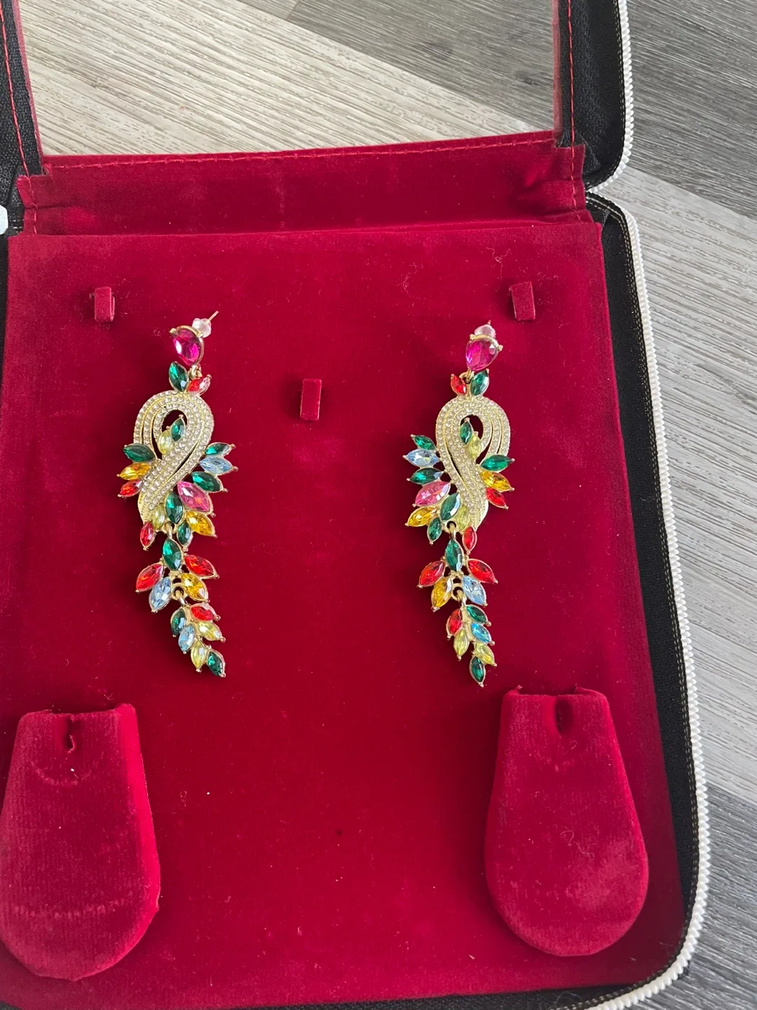 Assorted Jewellery Set: Necklace, Bracelet & Earrings - photo 2