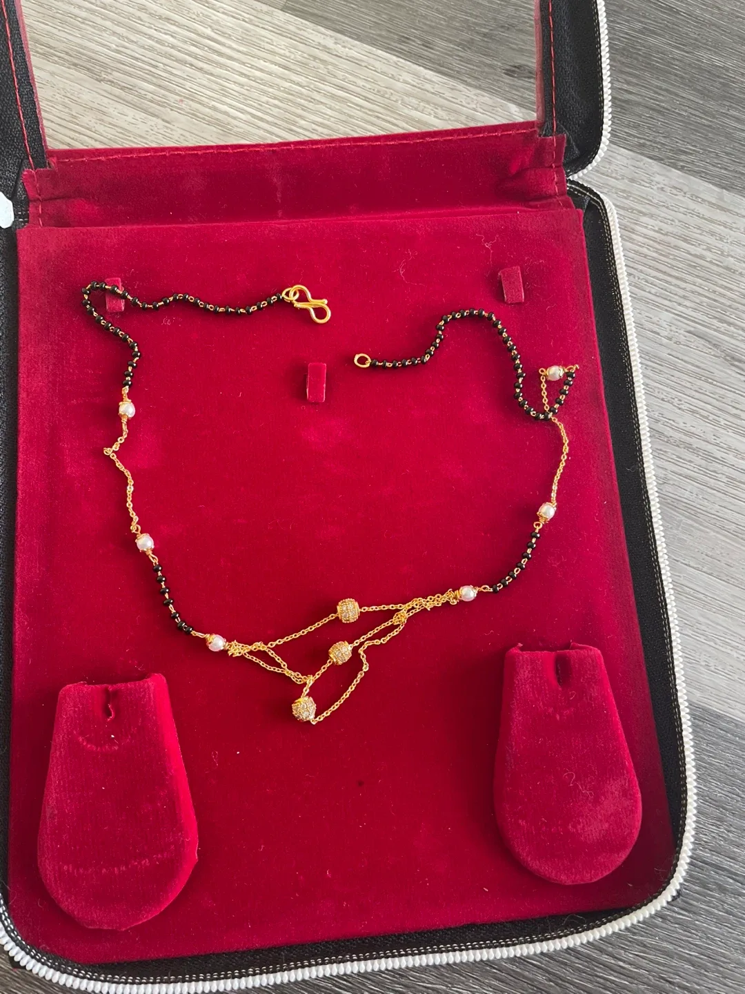 Assorted Jewellery Set: Necklace, Bracelet & Earrings - photo 3