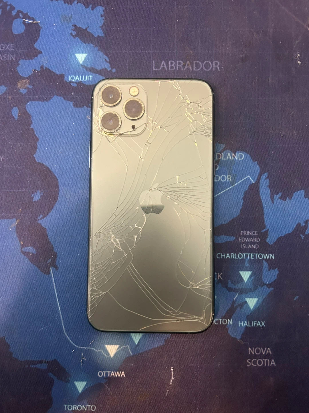 iPhone 11 Pro Cracked Back Glass - photo 2