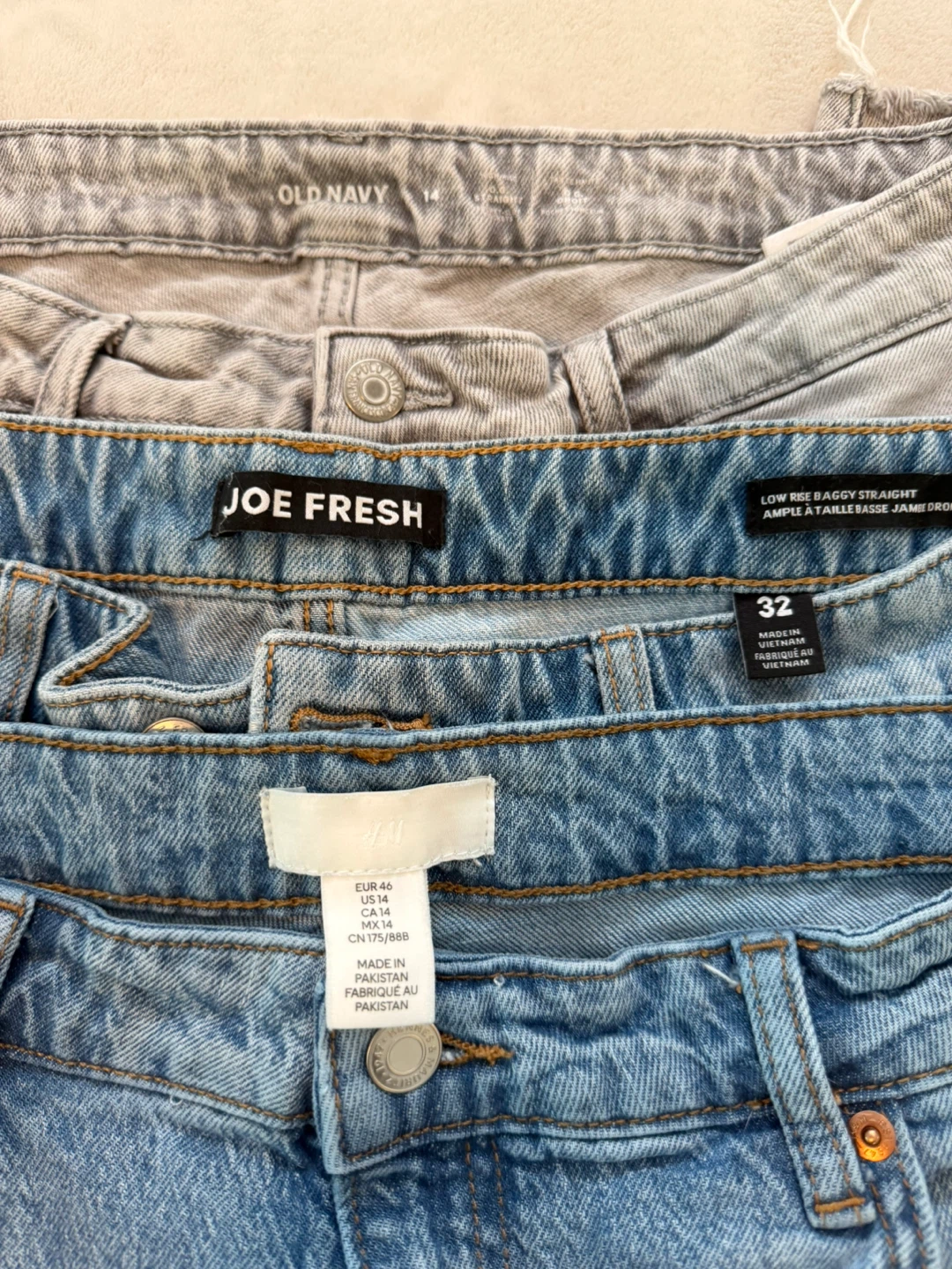 Lot of 3 Women's Jeans - Old Navy, Joe Fresh, H&M - photo 3