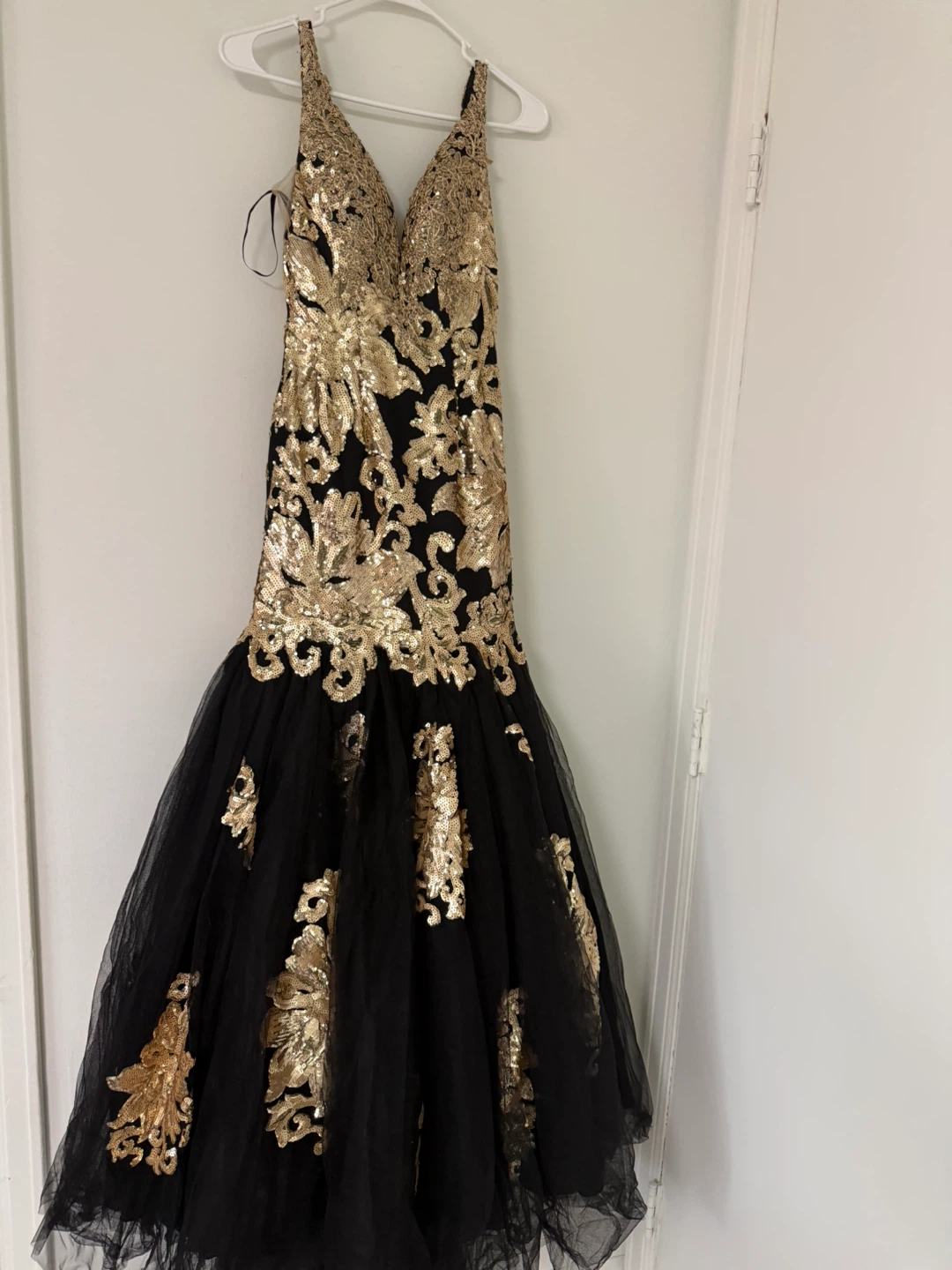 Black and Gold Sequined Mermaid Prom Dress