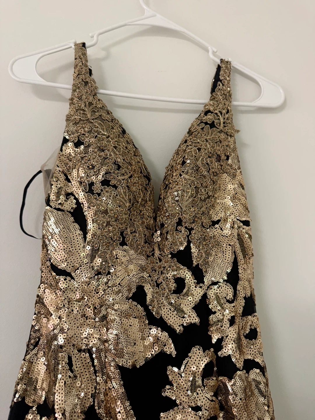 Black and Gold Sequined Mermaid Prom Dress - photo 4