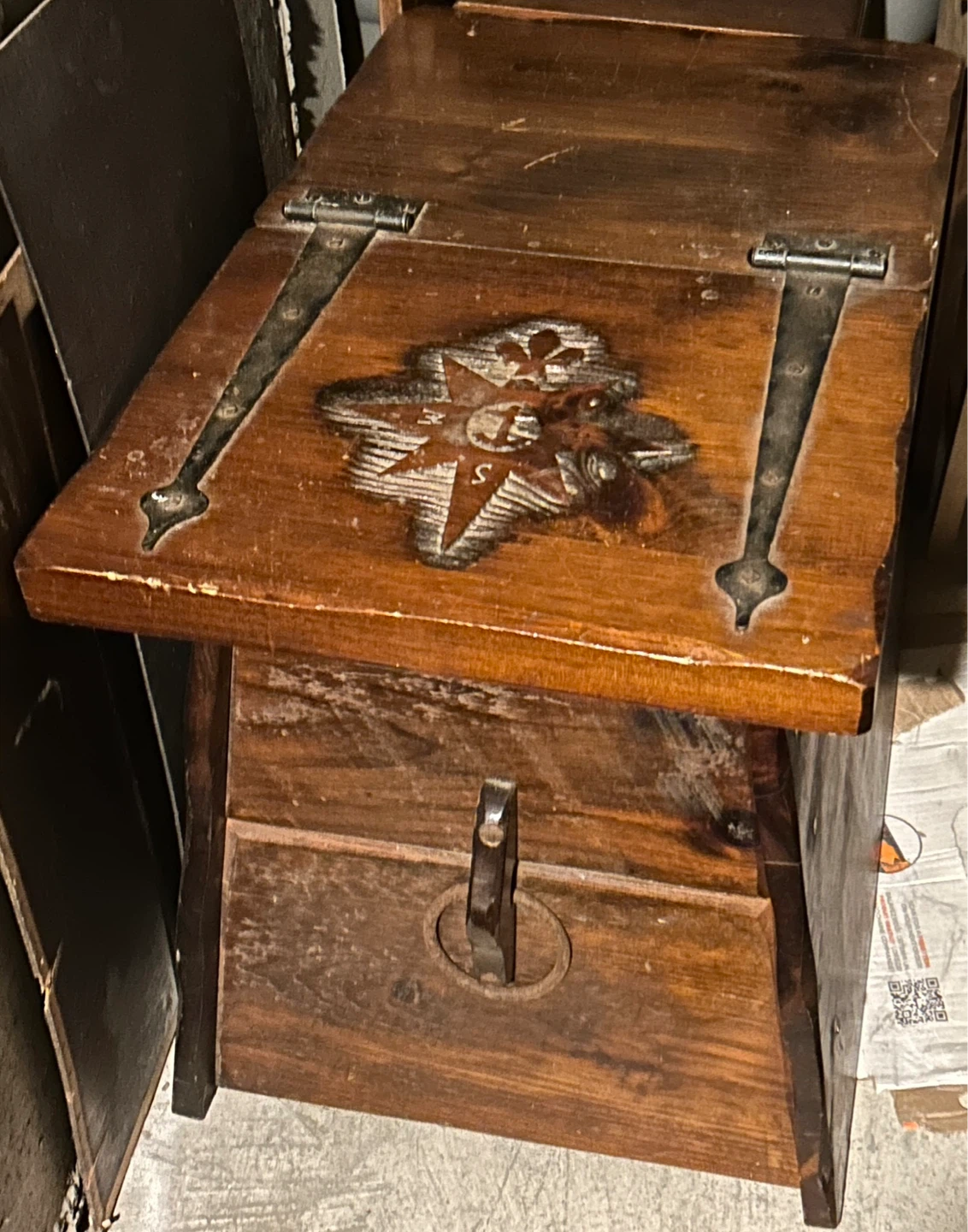 Antique Ship Captain’s solid wood chest - photo 2
