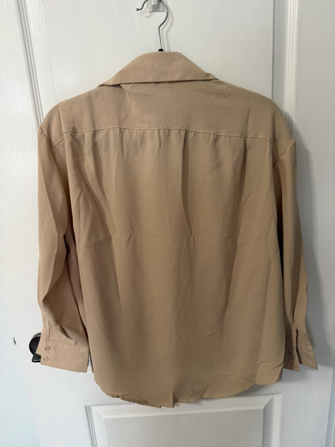 BNWT Women's Beige Button-Up Shirt - photo 2