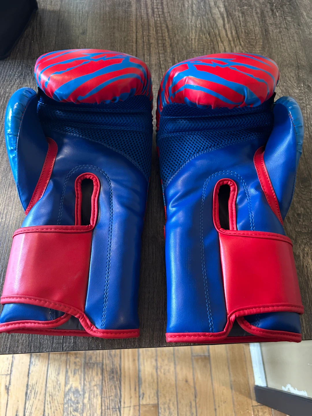 PRO CANADA FITNESS 14-OZ Red Blue Boxing Gloves - photo 4
