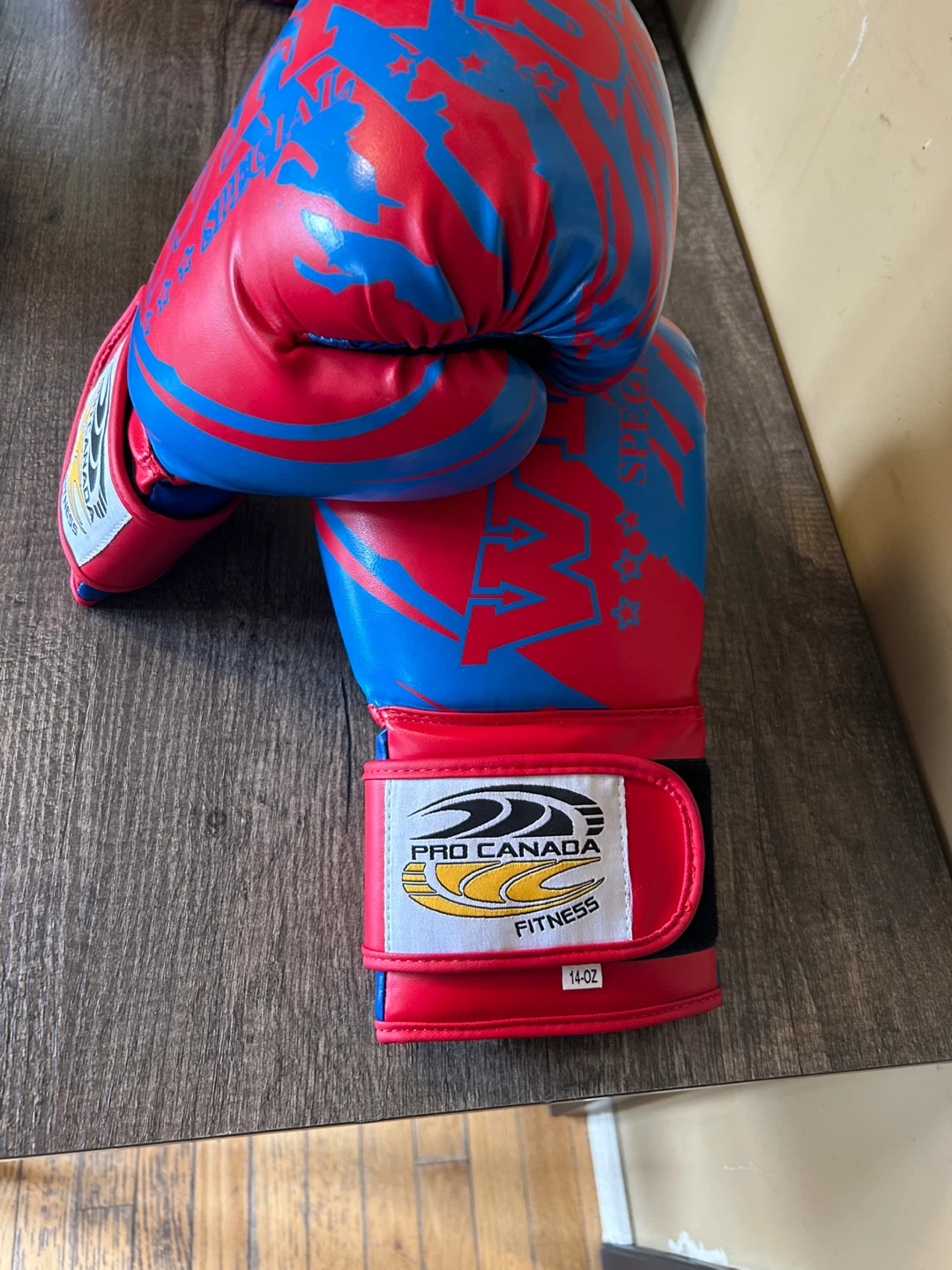 PRO CANADA FITNESS 14-OZ Red Blue Boxing Gloves - photo 3