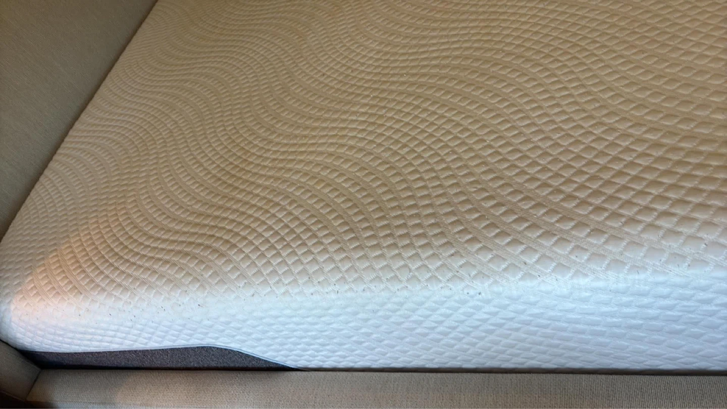 King Mattress - Like New - photo 4