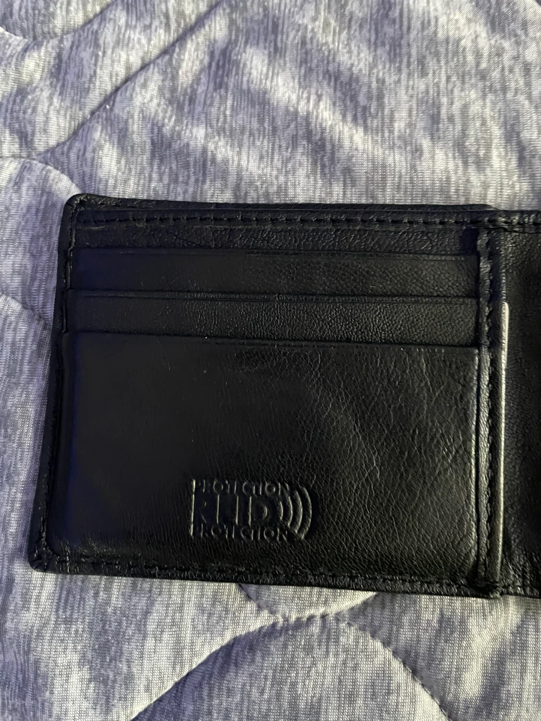 Swiss Gear RFID Bifold Wallet - Black Learher - photo 4
