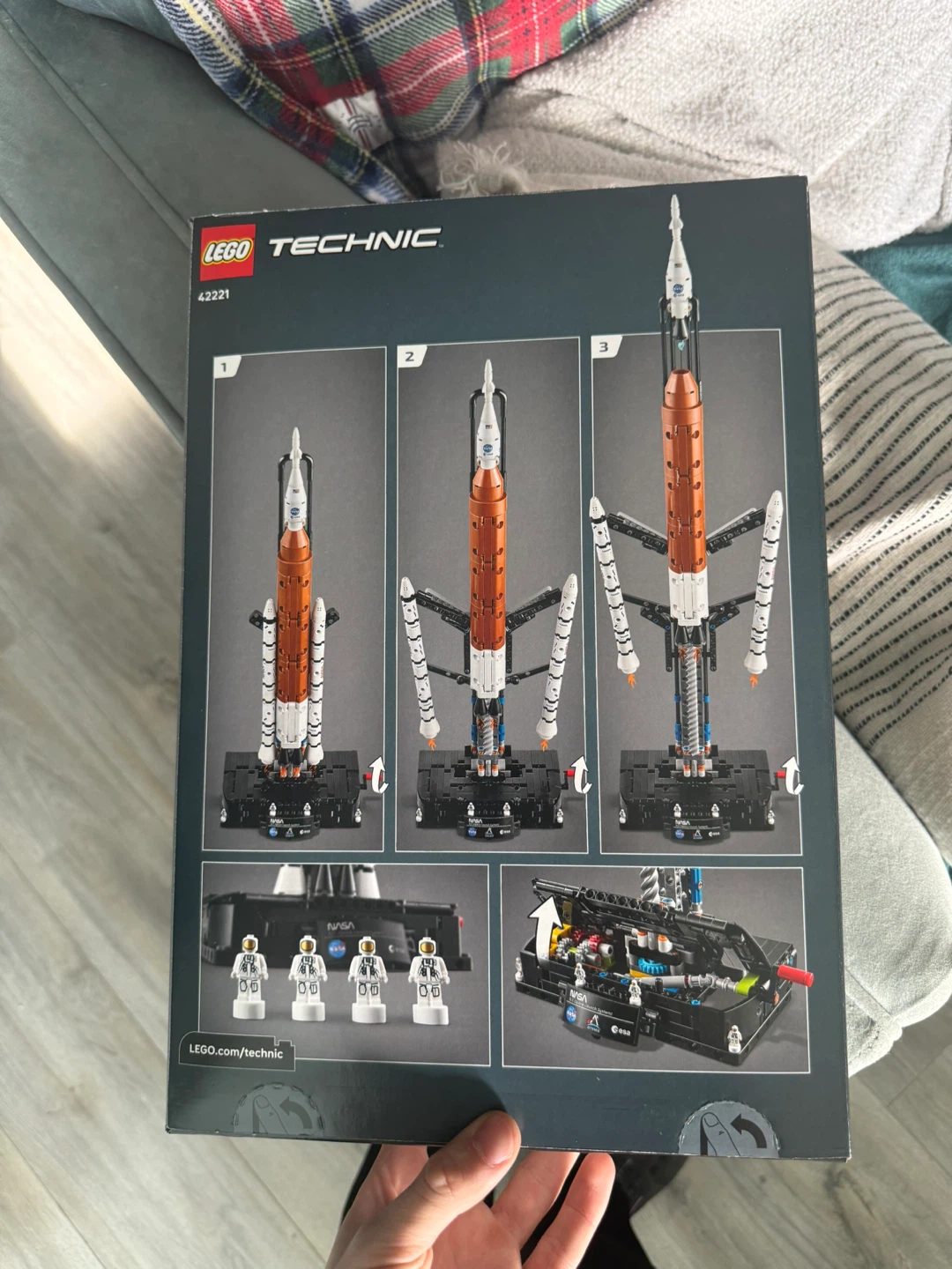 LEGO Technic NASA Artemis Space Launch System Rocket 42221 - photo 2
