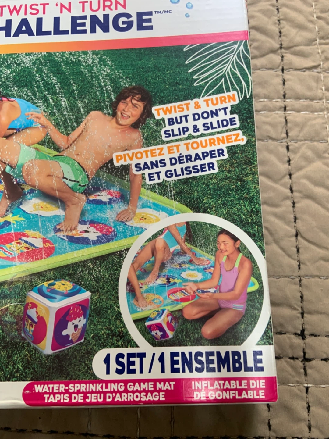 Banzai Party Twist 'n Turn Challenge Water Sprinkling Game Mat - photo 2