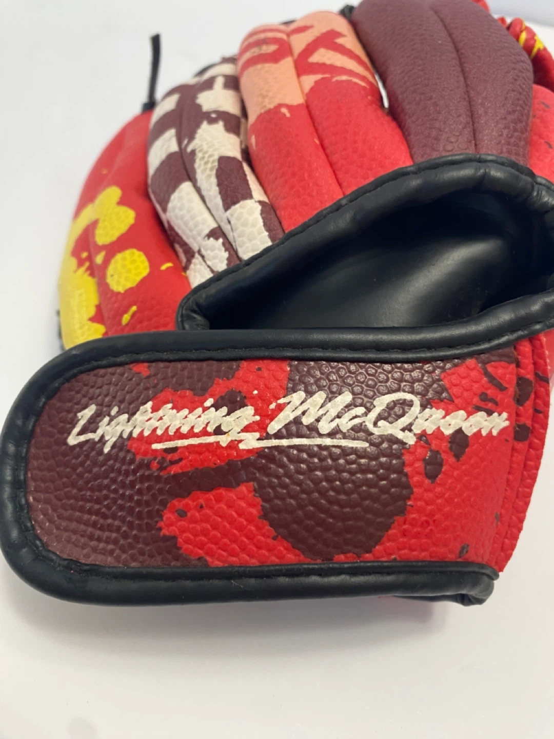 Lightning McQueen Baseball Glove left handed - photo 3