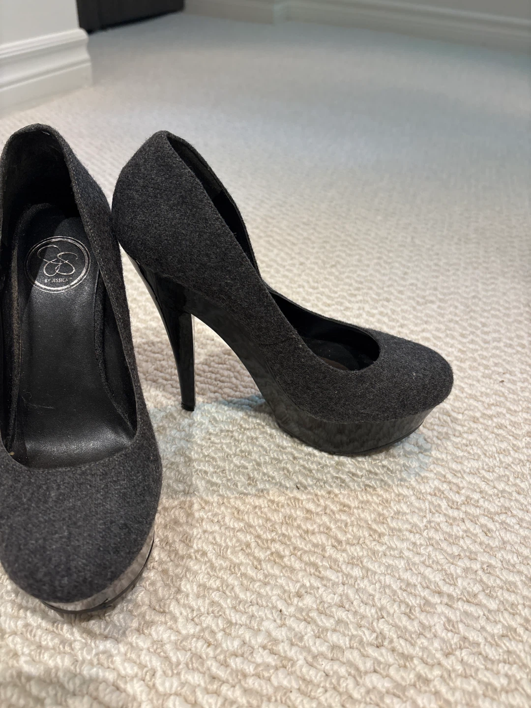 Jessica Simpson Grey Wool Blend Heels - photo 2