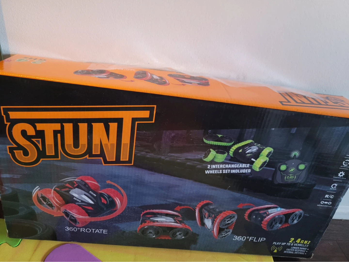 SKIDZ RC Stunt Car - photo 2