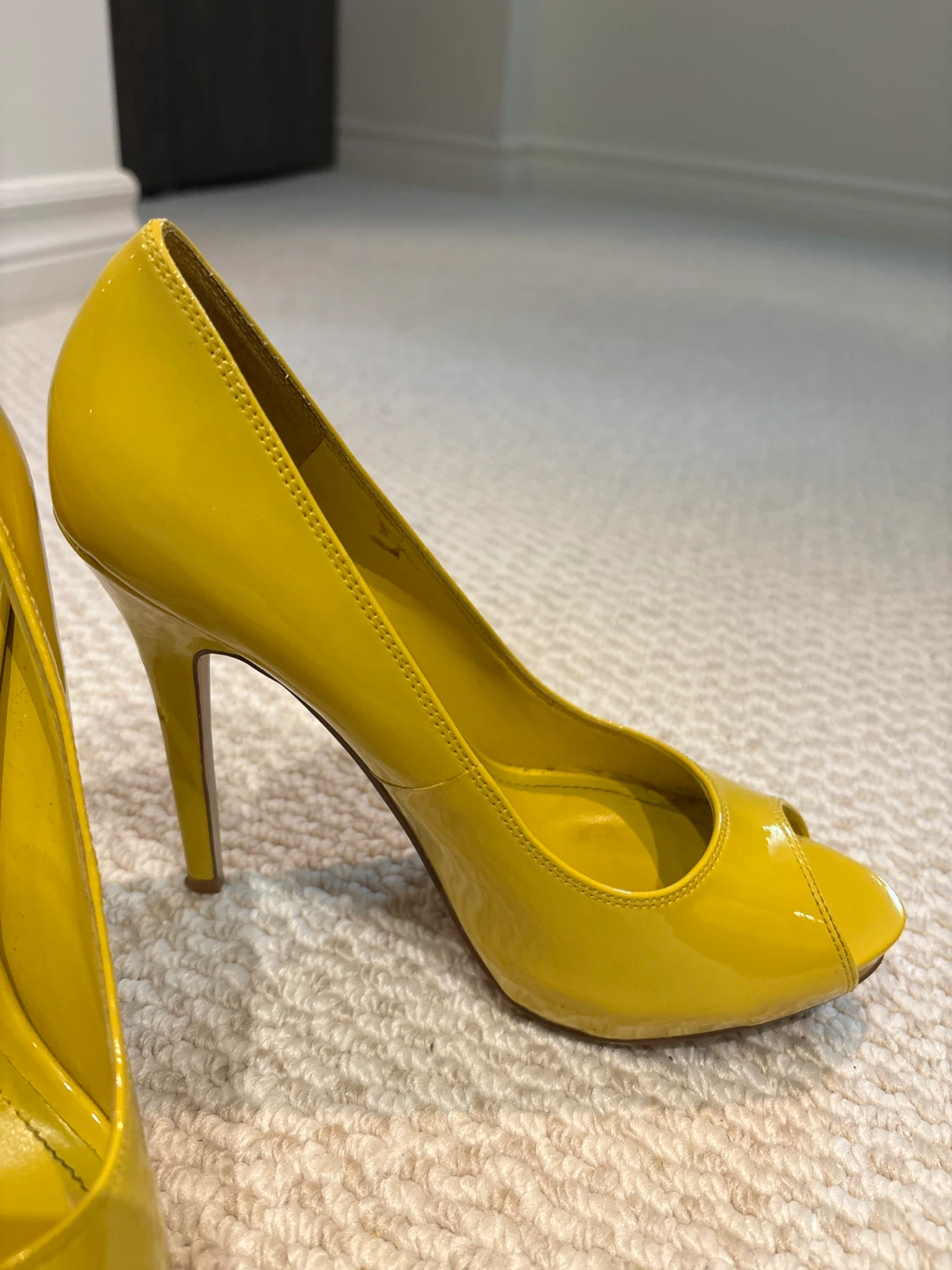 ALDO Yellow Patent Peep-Toe Heels - photo 2