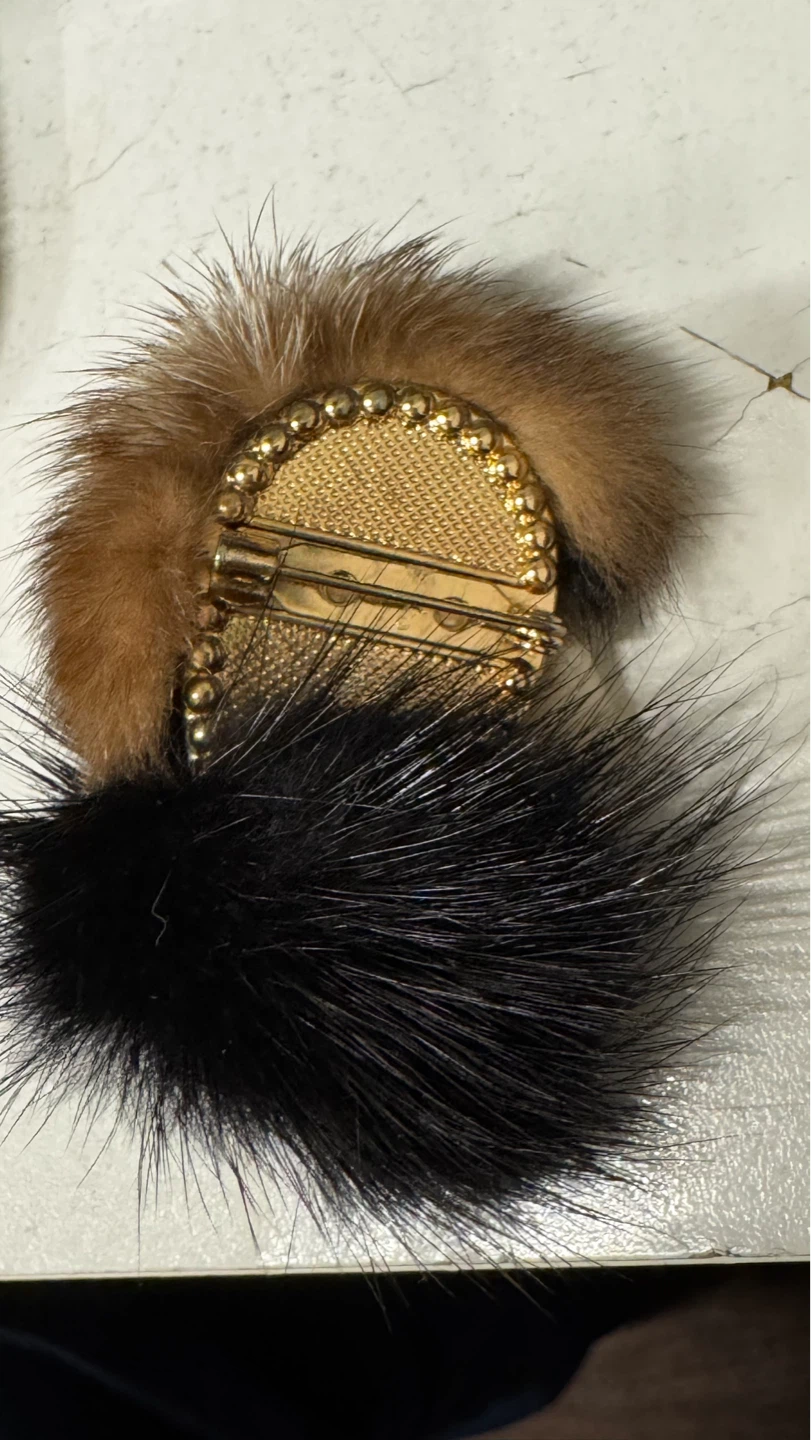 Vintage Fur Lady Face Brooch - photo 2