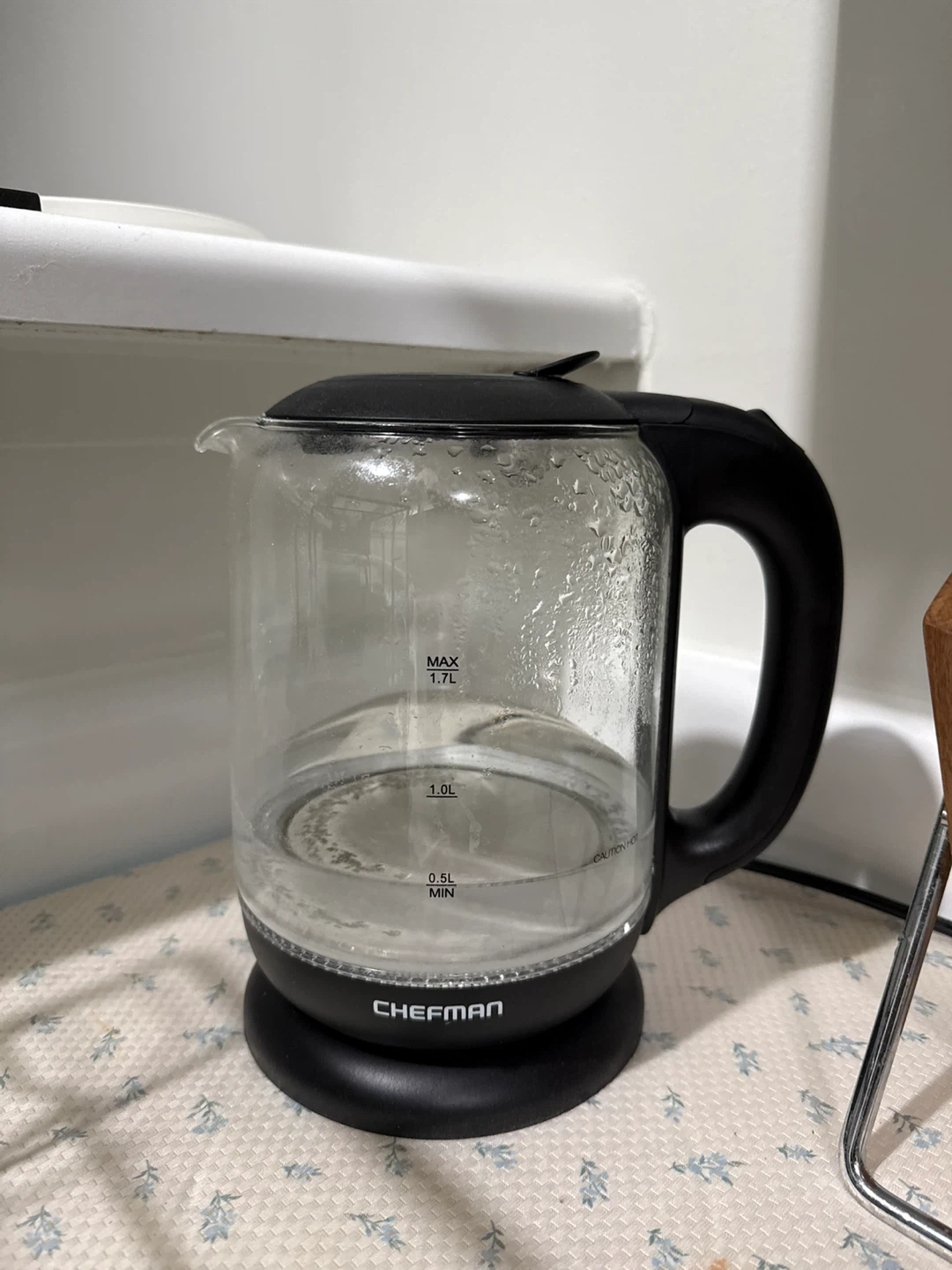 Chefman Electric Glass Kettle – 1.7L
