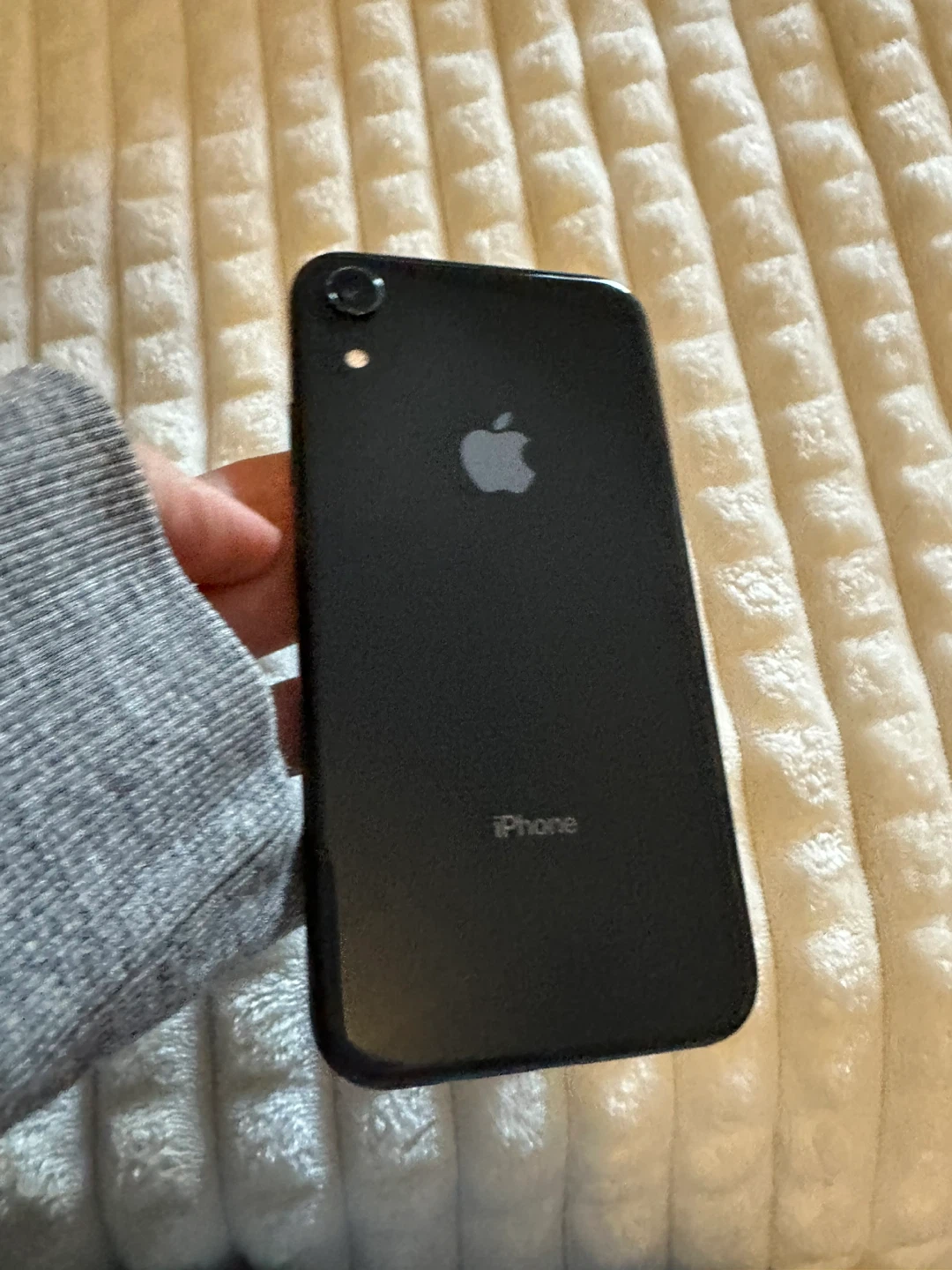 Apple iPhone XR (Space gray) with Charger Cable - photo 5