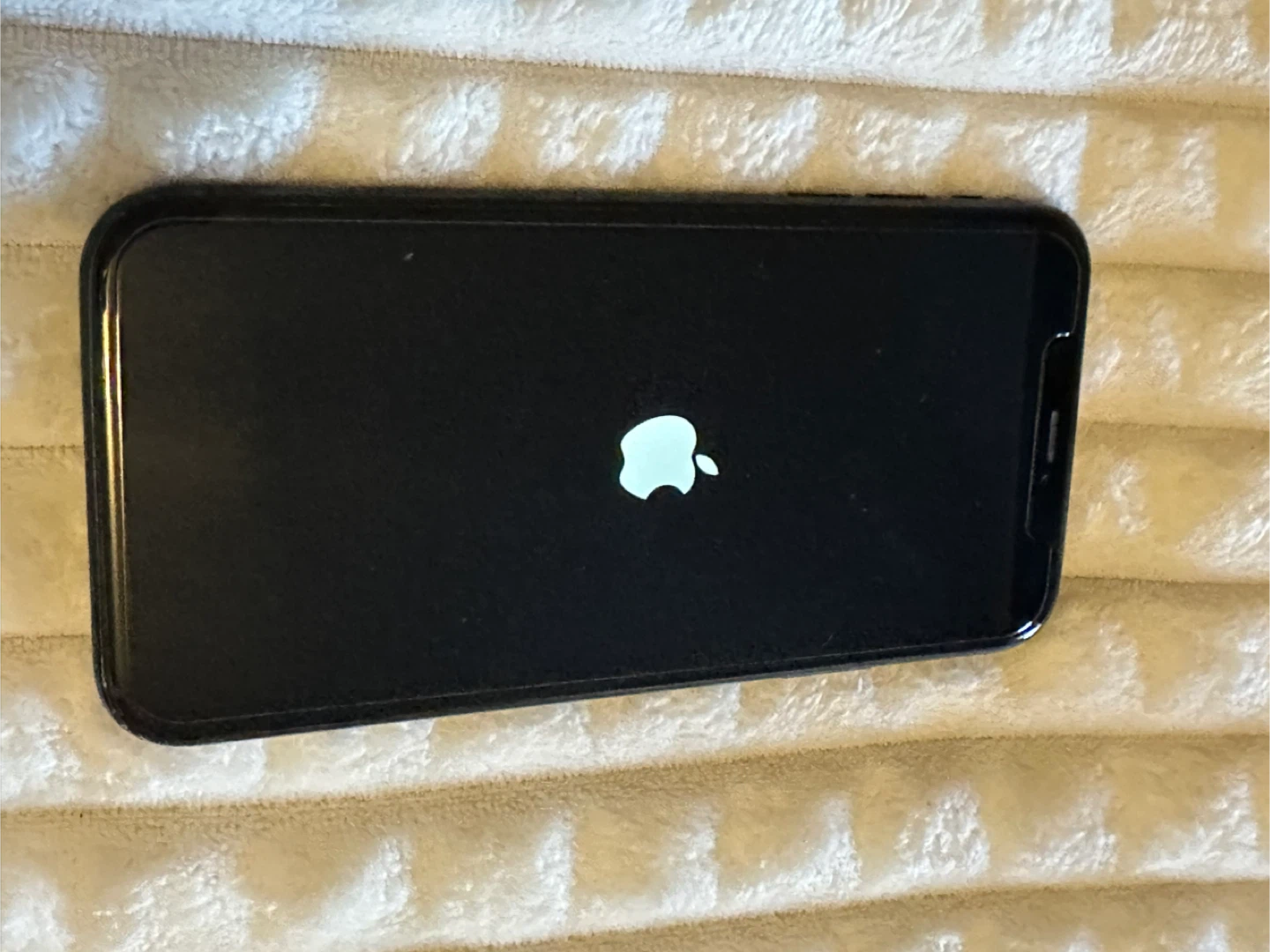Apple iPhone XR (Space gray) with Charger Cable - photo 2