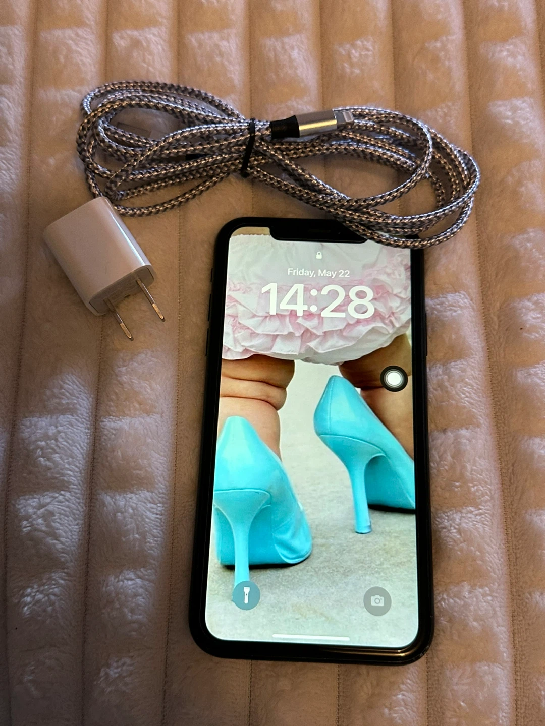 Apple iPhone XR (Space gray) with Charger Cable