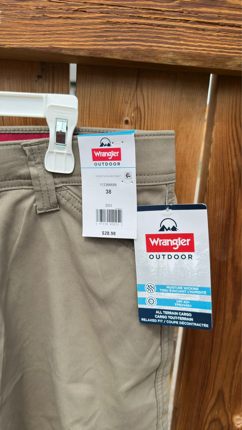 Wrangler Outdoor Relaxed Fit Cargo Shorts - Khaki - Size 38 - photo 2