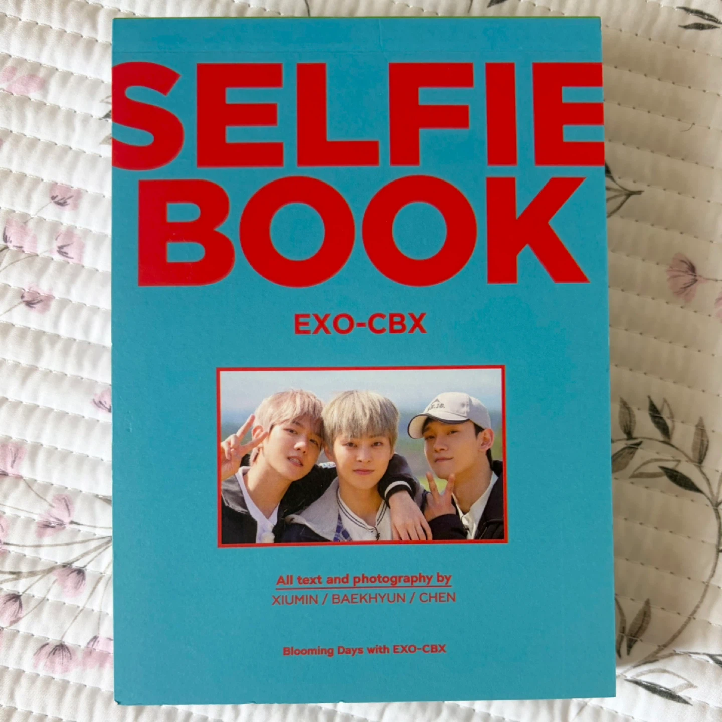 EXO-CBX Selfie Book