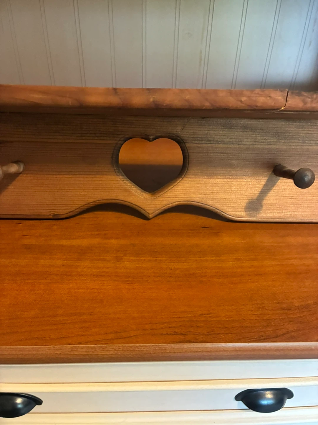 Wooden Shelf with Heart Cutout and Hooks - photo 3