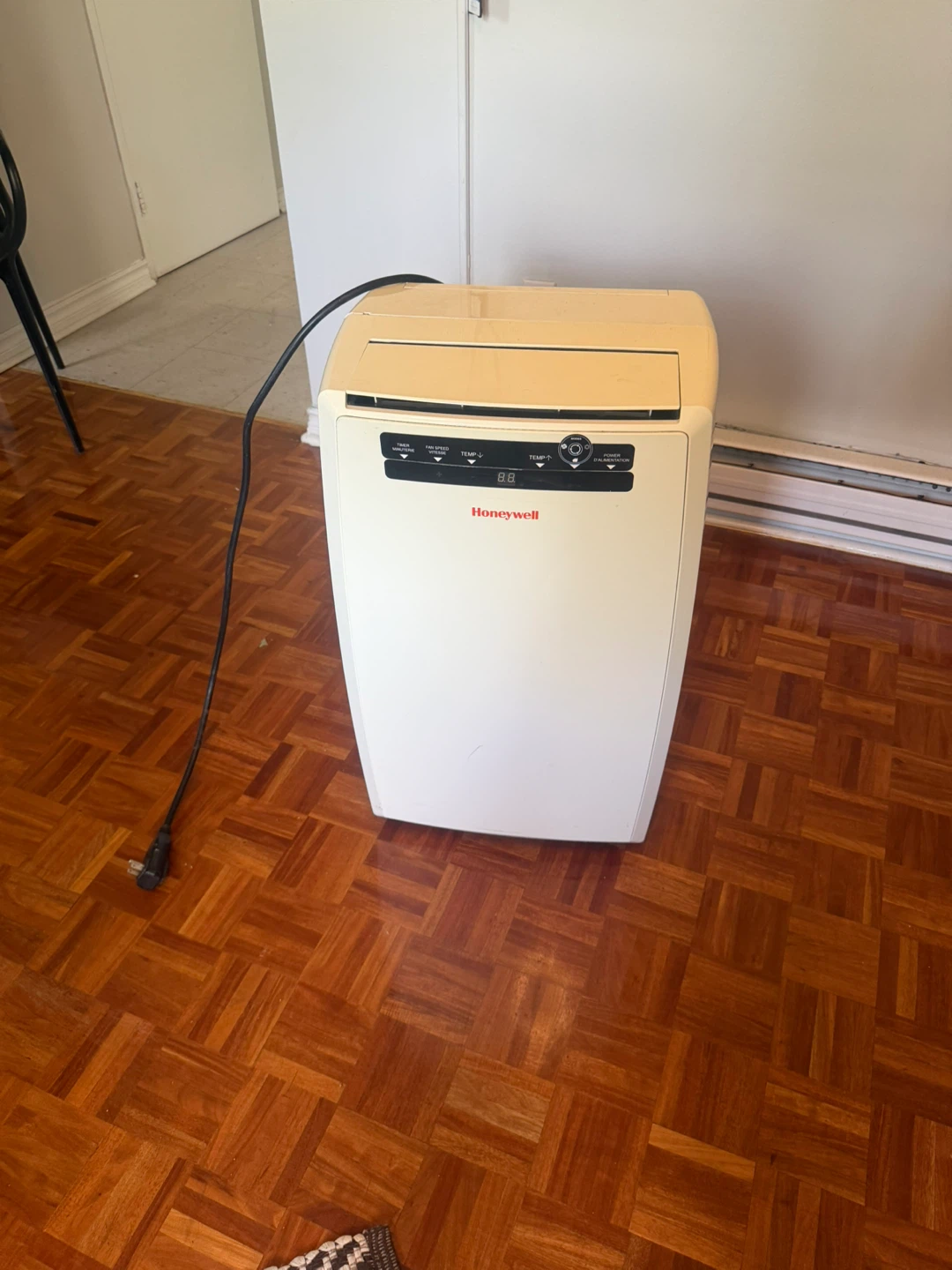 Honeywell Portable Air Conditioner - photo 5