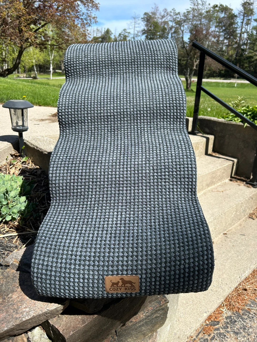 Cozy Kiss Pet Stairs for Dogs and Cats - photo 2