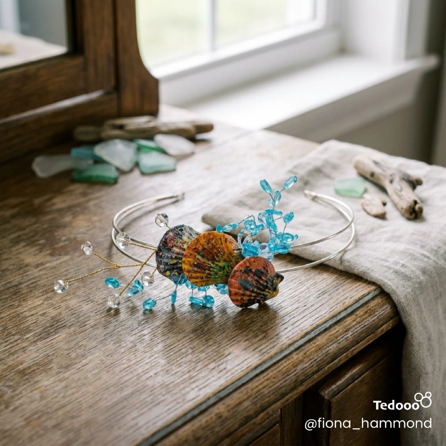 Seashell and Crystal Headband - photo 2