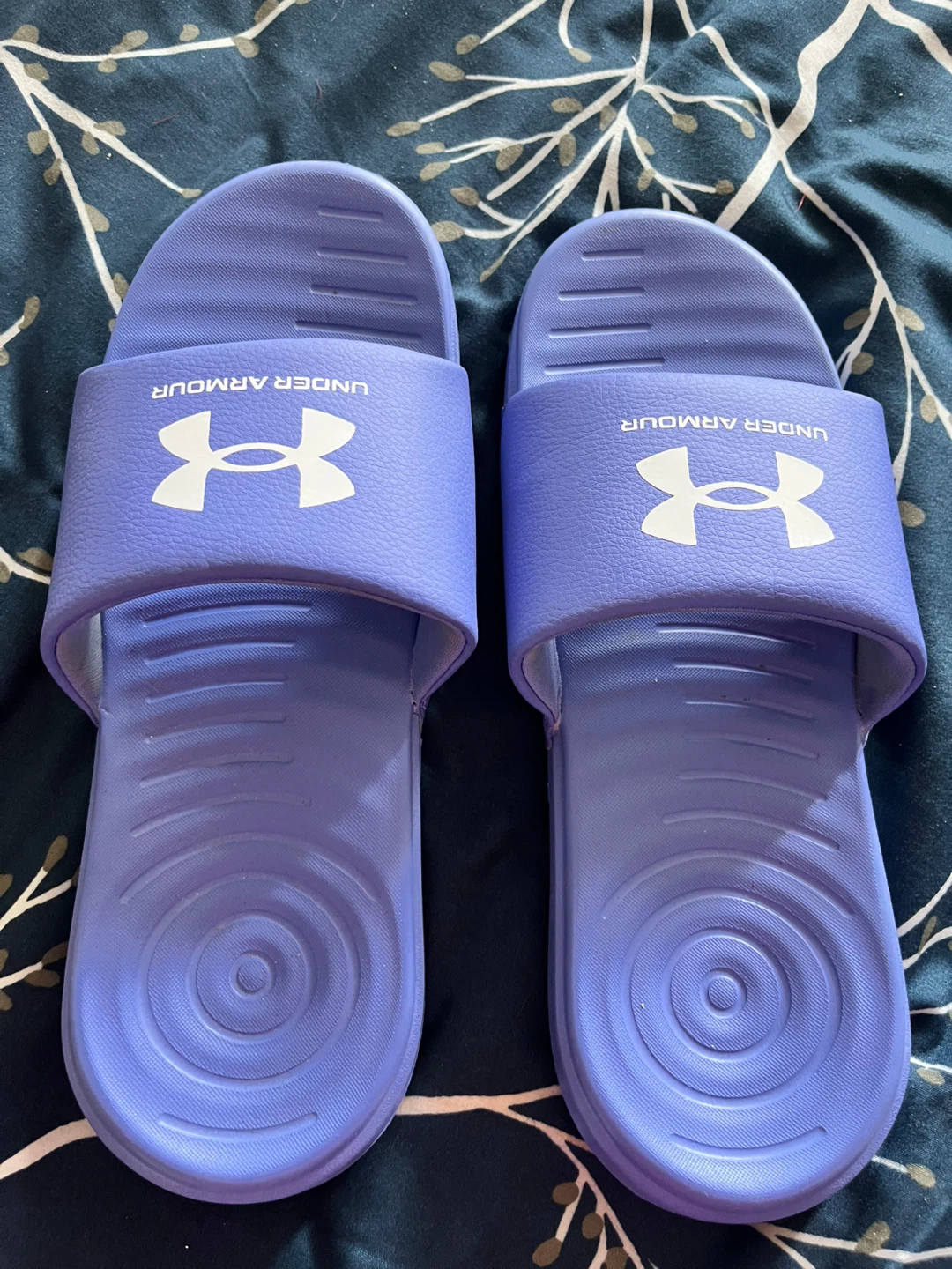 Under Armour Slides size 8