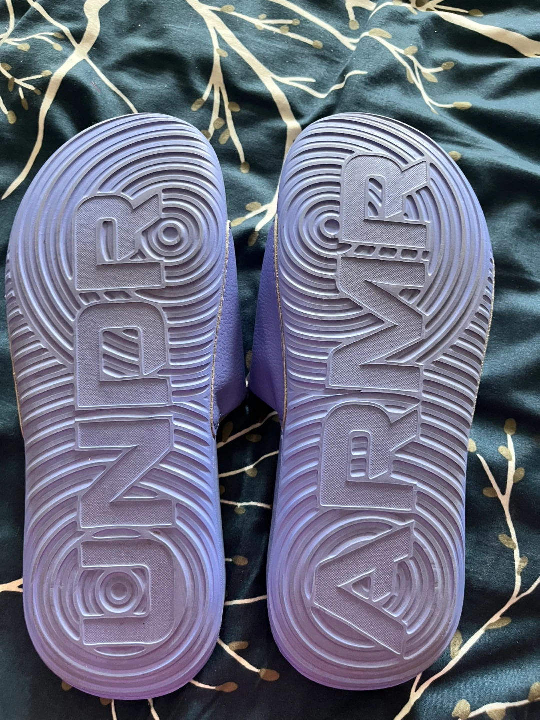 Under Armour Slides size 8 - photo 2