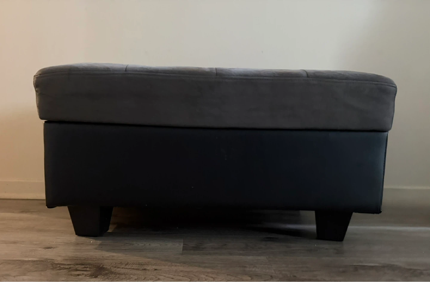 Modern square storage ottoman