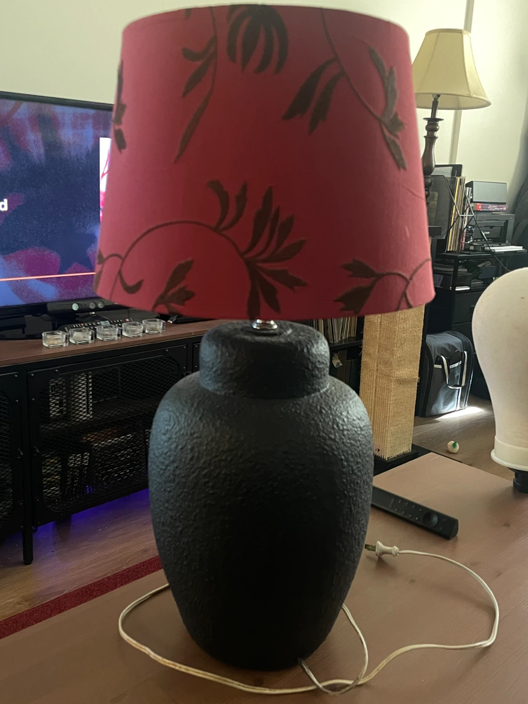 vintage brass socketed ceramic table lamp