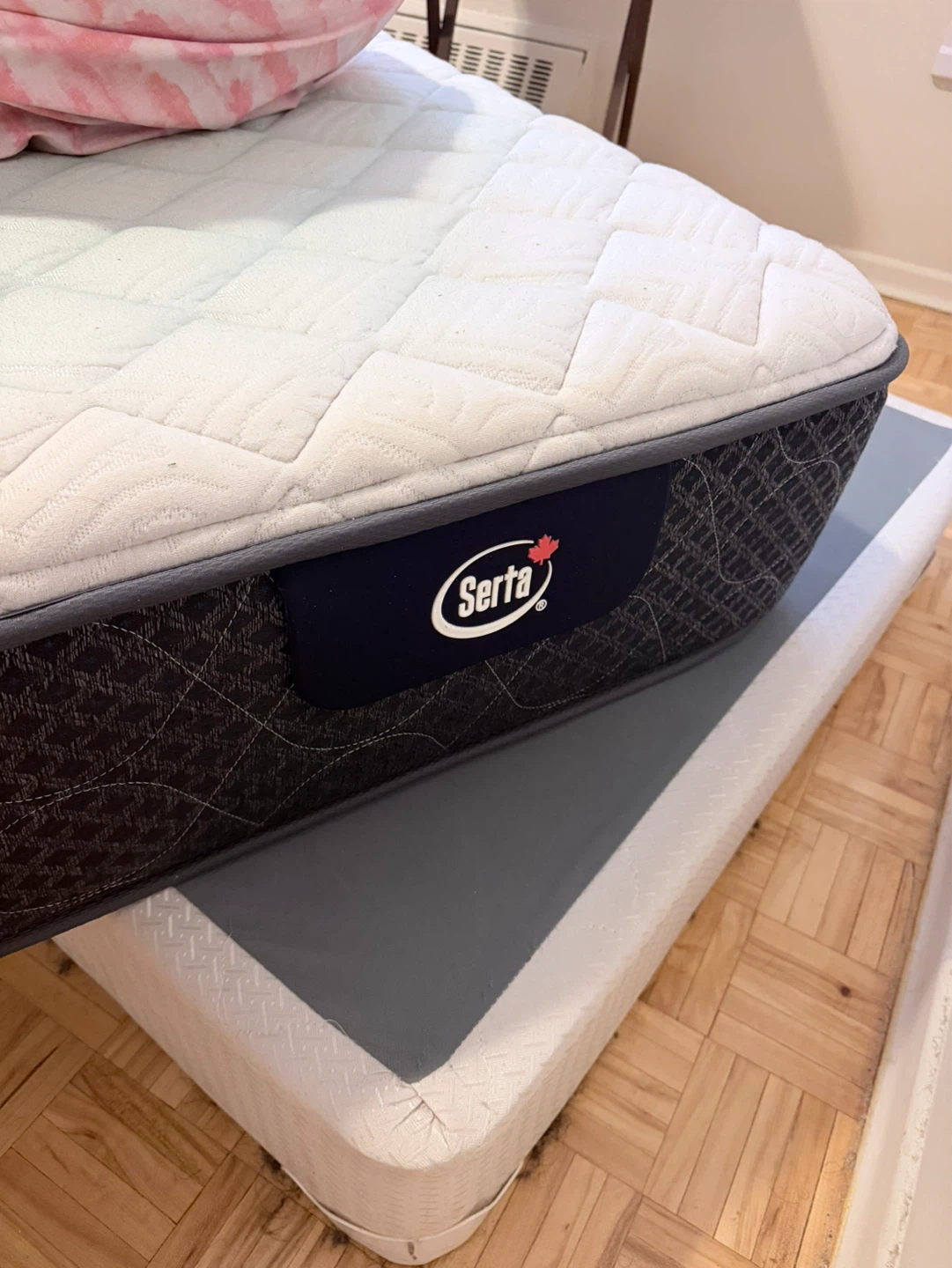Serta Mattress twin with box