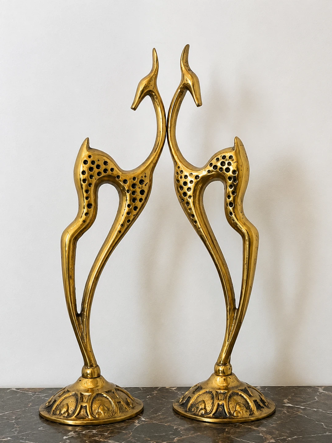 ✨ Pair of elegant vintage brass deer sculptures