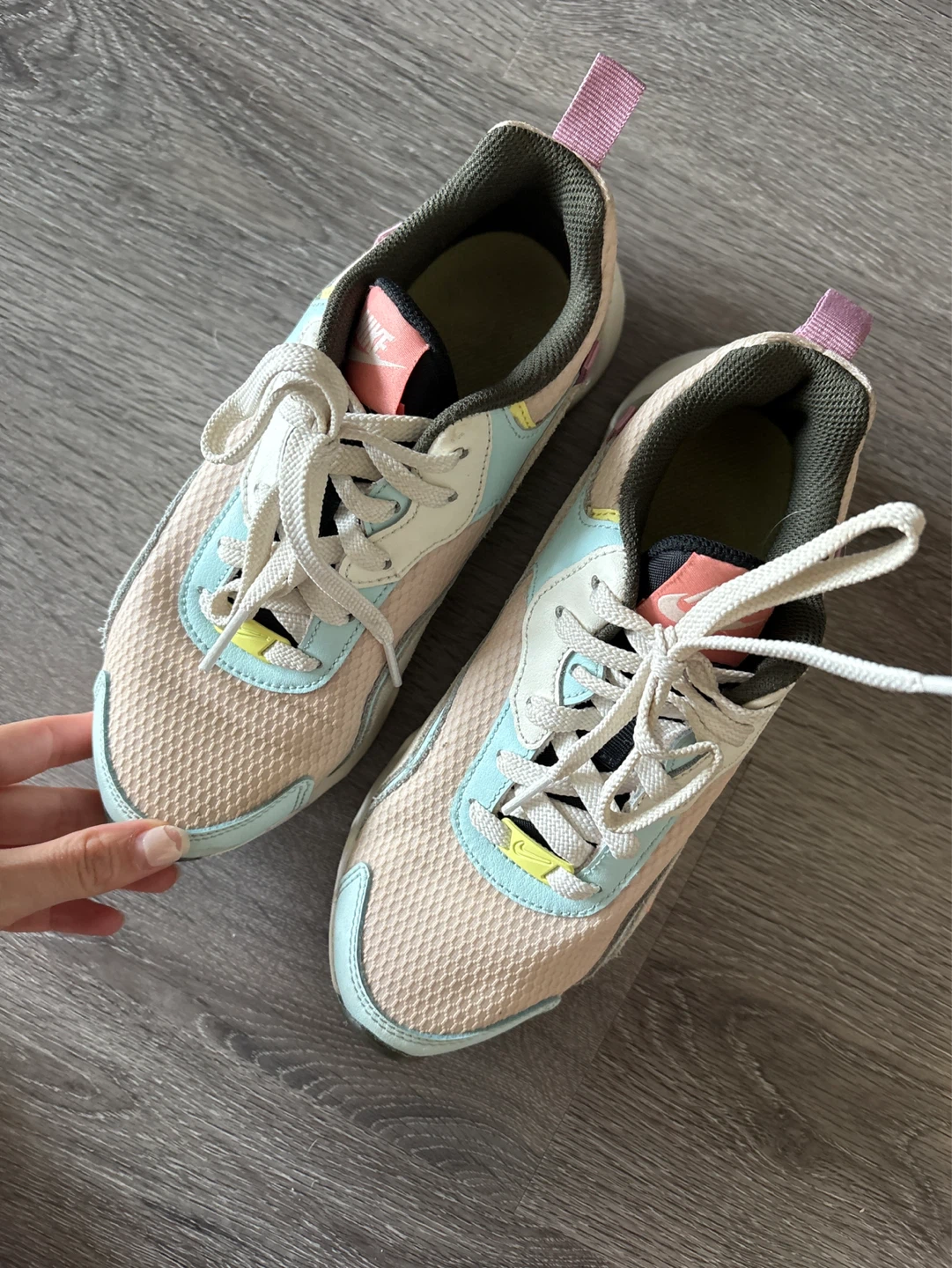 Nike Women's Shoes Size 5.5 - photo 2