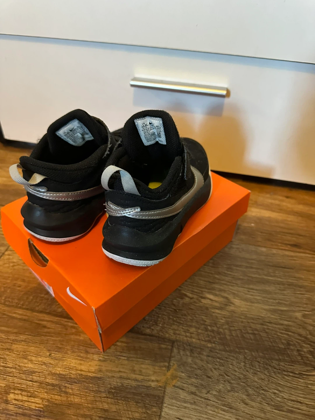 50% Off !! Nike Team Hustle D 10  Black Size 13C - photo 5