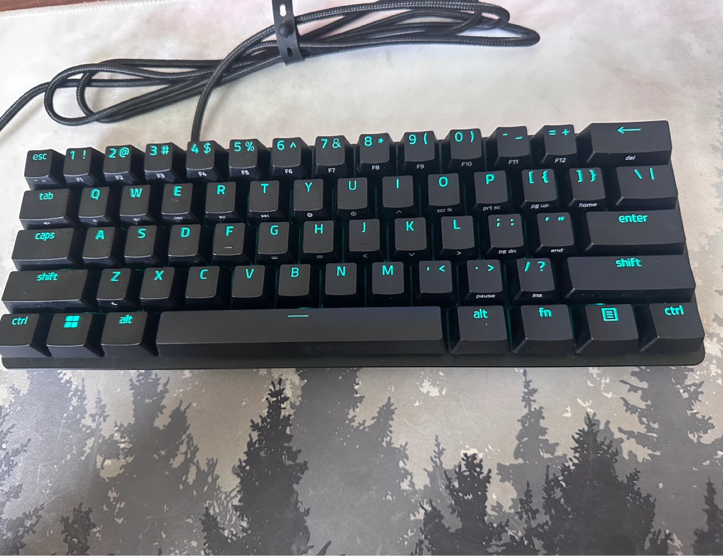 Razer Huntsman Mini keyboard  60% for $80 - photo 4