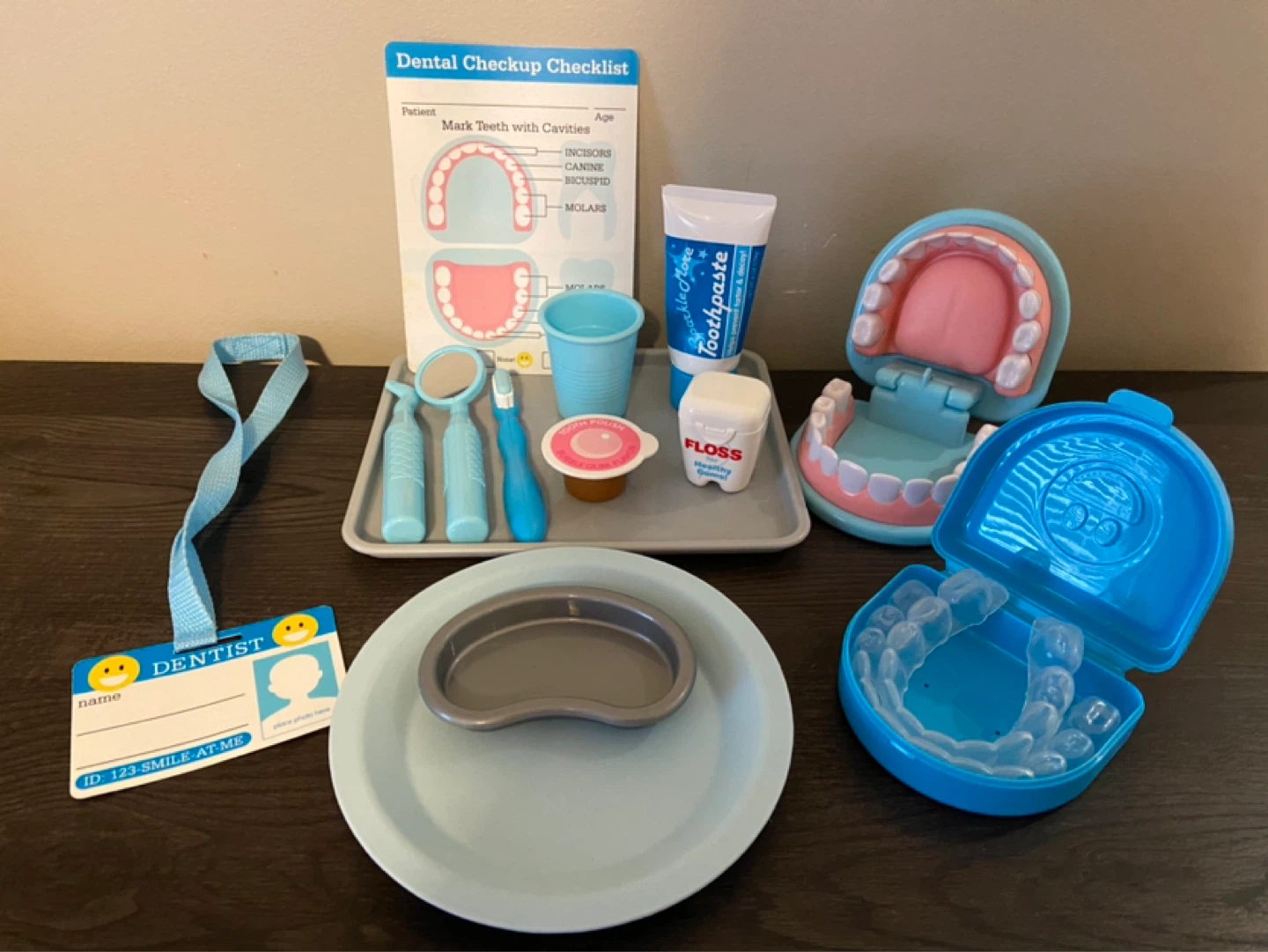Melissa & Doug Super Smile Dentist Kit