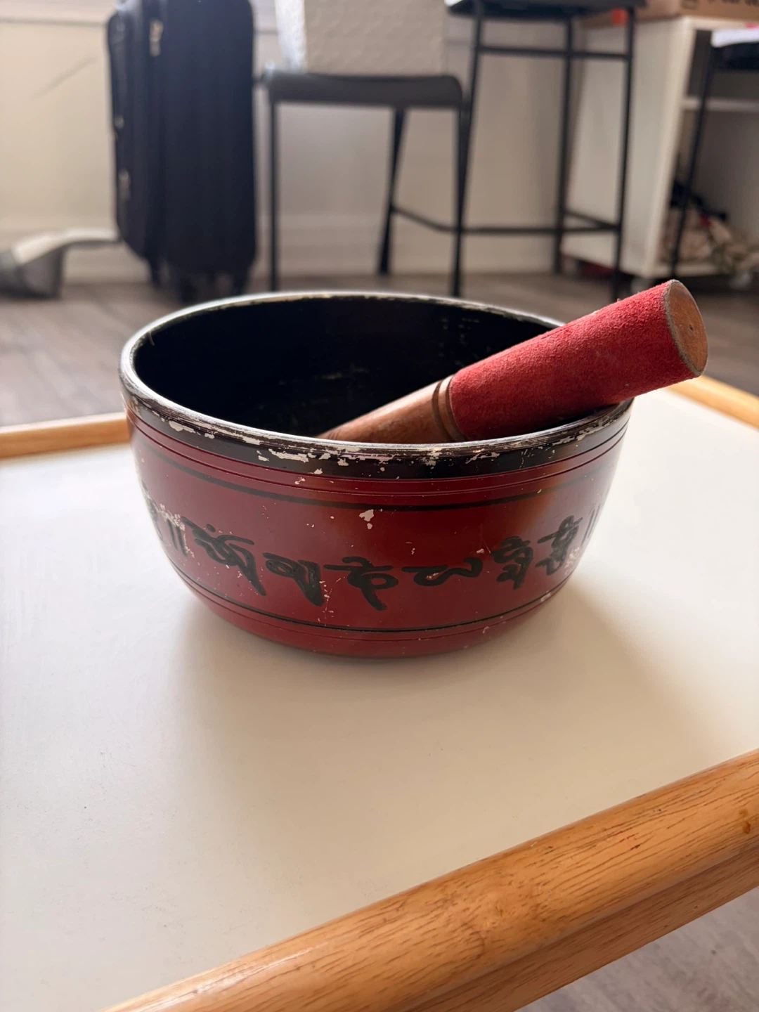 Red singing bowl