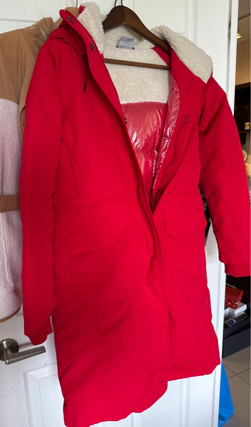 Columbia Red Puffer Parka Jacket with Faux Fur Hood