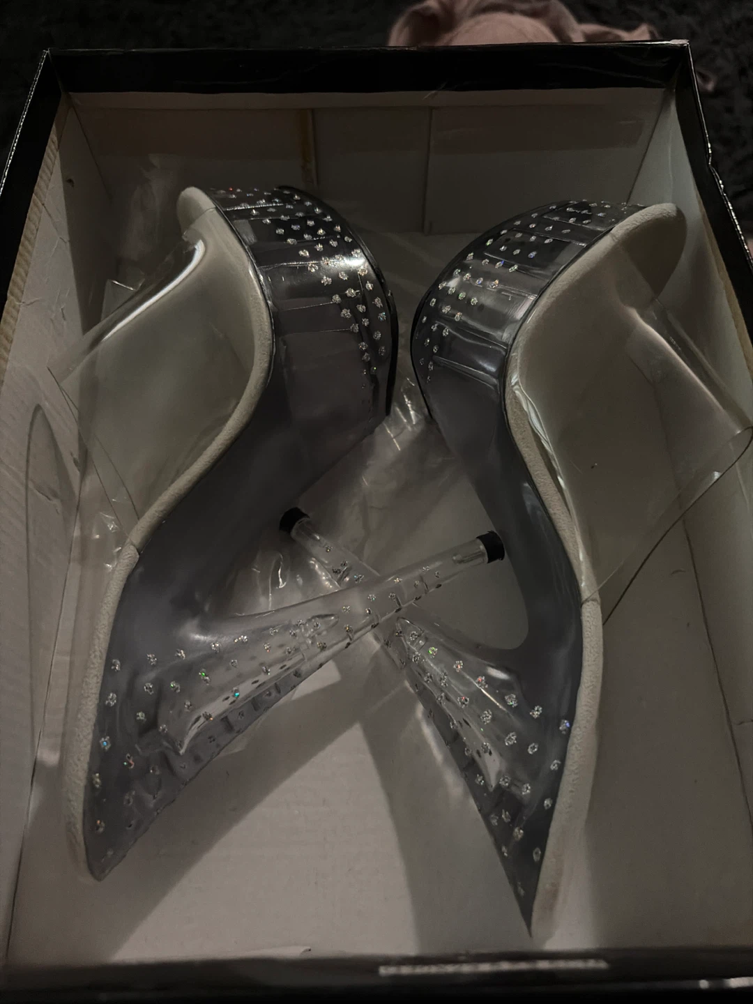 Lightly Used Sparkly 6” Pointed Stiletto Mule Heels
